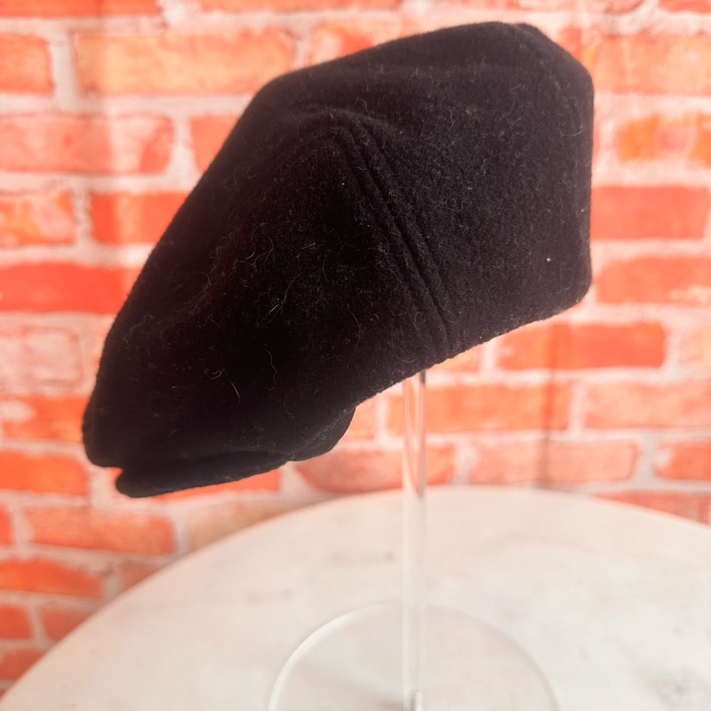Joseph A. Bank men’s newsboy hat